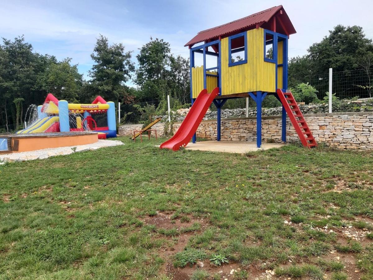 Holiday Park Village Jelovci Kringa Rom bilde